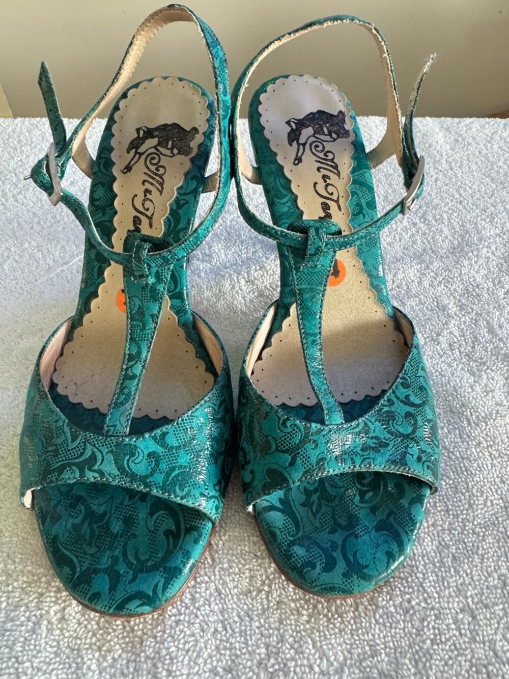 Mr Tango Women's shoes size 7B Turquiose leather